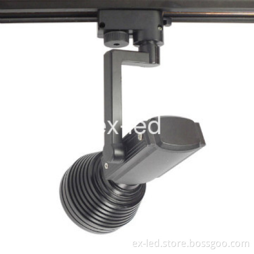 European market LED track Light  12W LED projector,LED track store